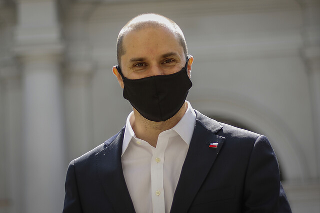 Bellolio dice que contagiados con COVID-19 pueden votar, 