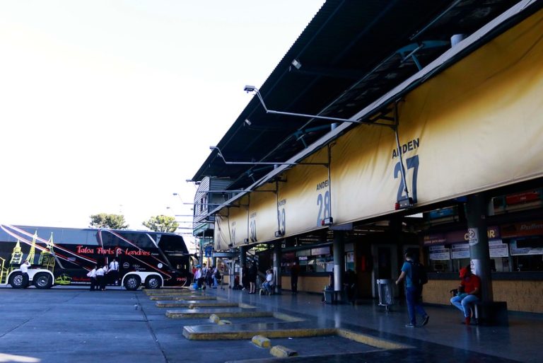 Monitoreo con inteligencia artificial permite controlar flujo de pasajeros en terminales de Estación Central
