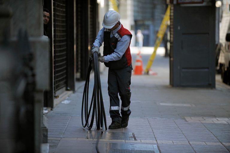 VTR anuncia compensación a clientes afectados por caída del servicio en la RM