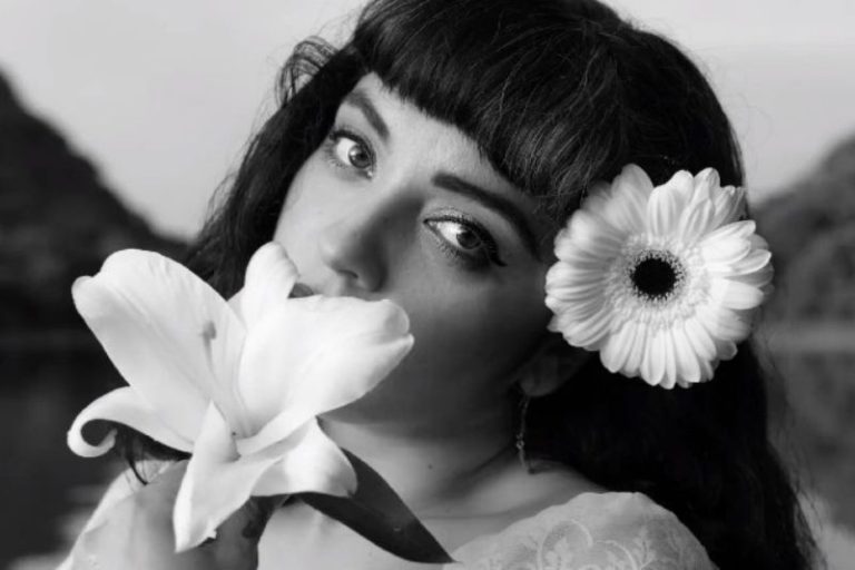 Mon Laferte estrena 