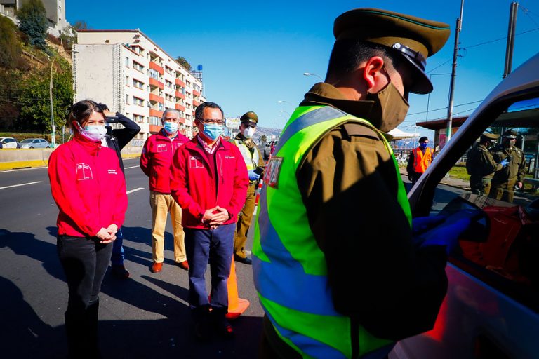 15 mil vehículos que han intentado entrar a la Región de Valparaíso han sido devueltos a la RM