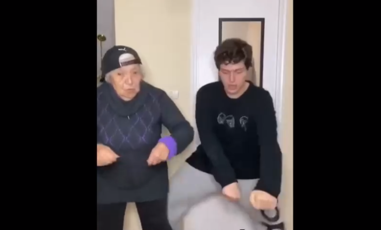 Conoce a Ignacio Orellana y su abuela Julia, la dupla que arrasa en TikTok