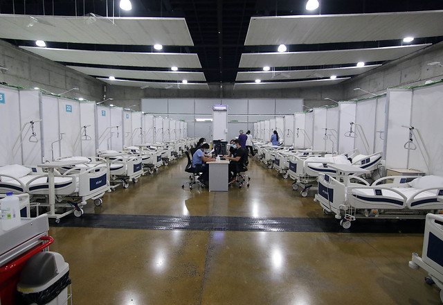 Contraloría reafirma que Minsal estaría pagando a Espacio Riesco dos veces por las mismas prestaciones