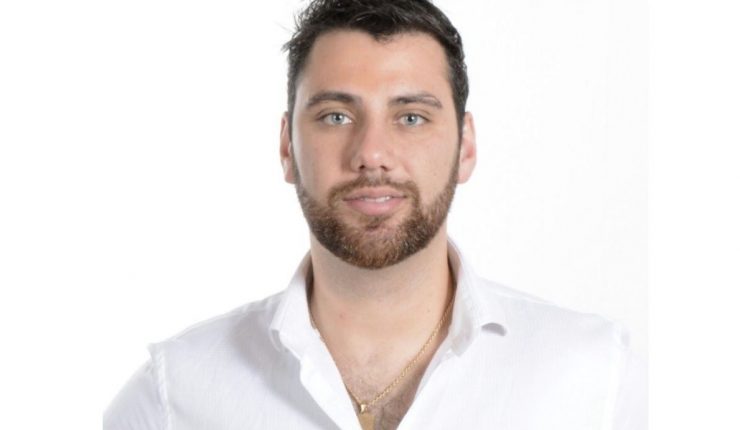 Defensa de Karim Chahuán: 