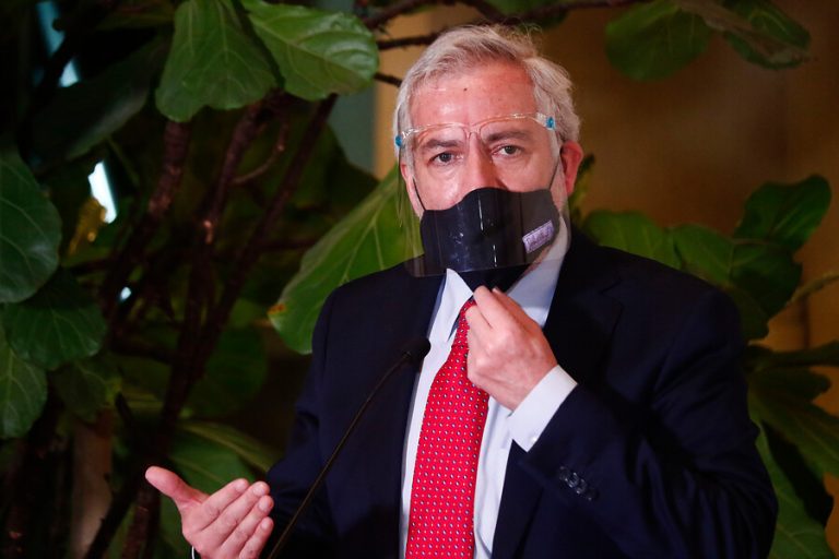 Definen fecha de formalización contra Raúl Guzmán por visita a restaurante en plena cuarentena