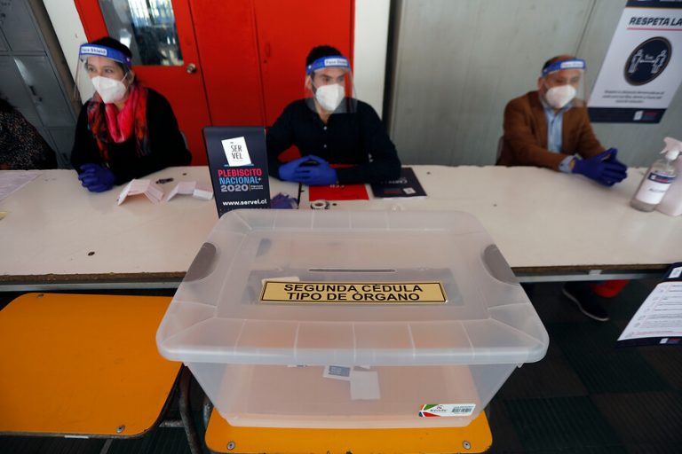 “La cancha es muy desigual”: Independientes piden revisar requisitos para postular a convenciones del plebiscito