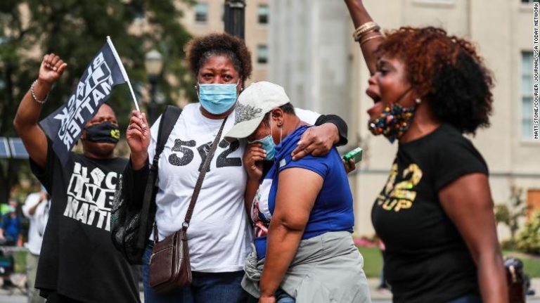 Caso Breonna Taylor: Indignación en EE.UU. tras fallo sin cargos a efectivos