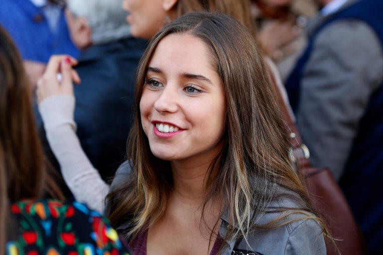 El salto político de la hija de Karen Doggenweiler: Asumió como secretaria ejecutiva del Grupo de Puebla