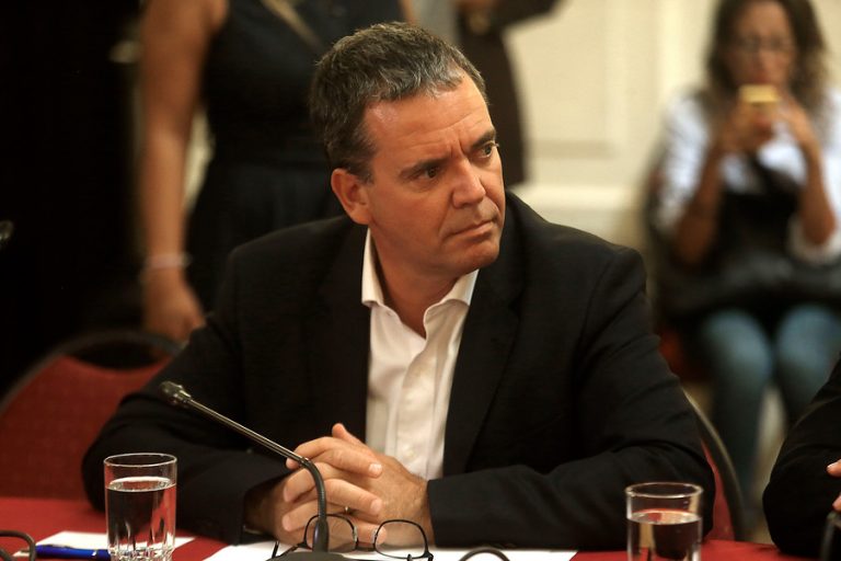 Harboe por giro en primarias de la oposición: 