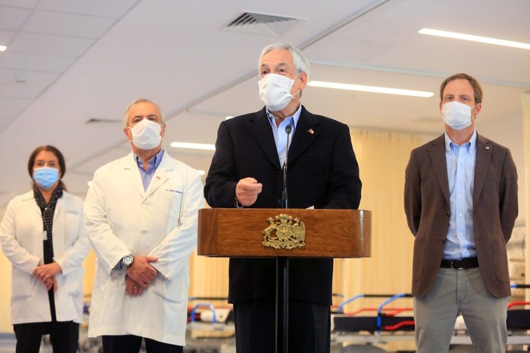 Diseminación de gérmenes y falsificación de instrumento público: Jadue amplía querella contra pdte. Piñera y Mañalich