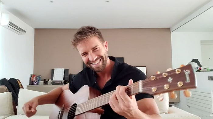 El emotivo mensaje de Pablo Alborán en esta cruzada: “La gente mayor son nuestros maestros”