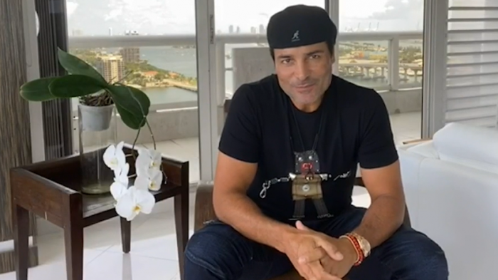 “Los adultos mayores no solo están aislados, están solos”: El potente mensaje de Chayanne en apoyo a esta cruzada solidaria