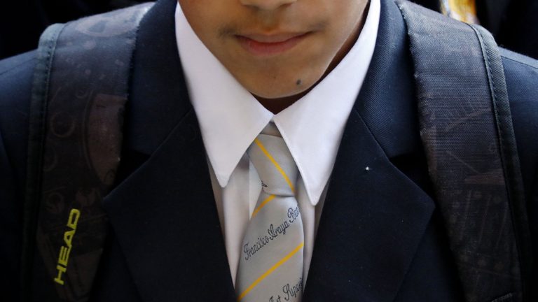 Para evitar gastos extra: Proponen no exigir uniforme escolar en 2021