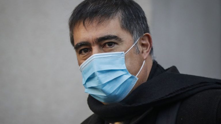 Mario Desbordes pidió a la oposición no avanzar en acusación constitucional a Víctor Pérez