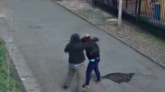 Mujer fue golpeada en plena calle en La Florida: El victimario no ha sido detenido