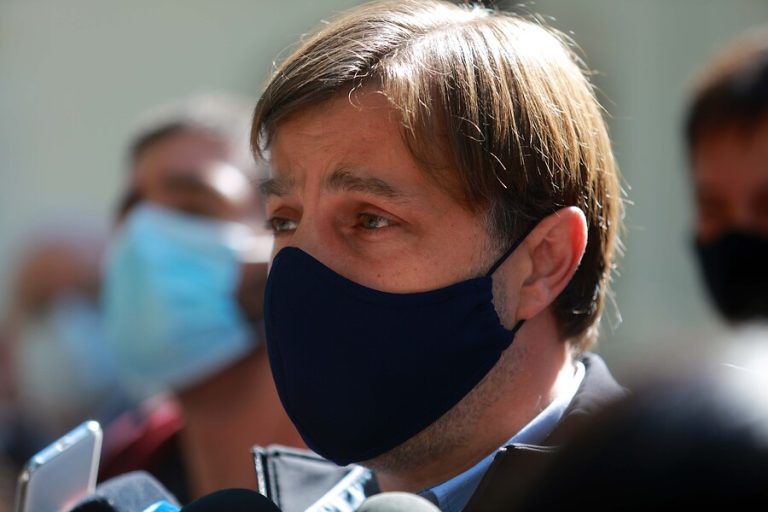 Alcalde Codina por caída de joven puentealtino al Mapocho: 