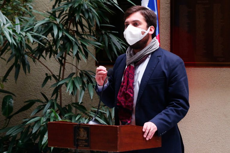 Tras exigir renuncia de Mario Rozas: PPD denunció amenazas a diputado Raúl Soto