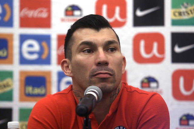 Gary Medel quedó liberado de la nómina y no jugará contra Uruguay ni Colombia