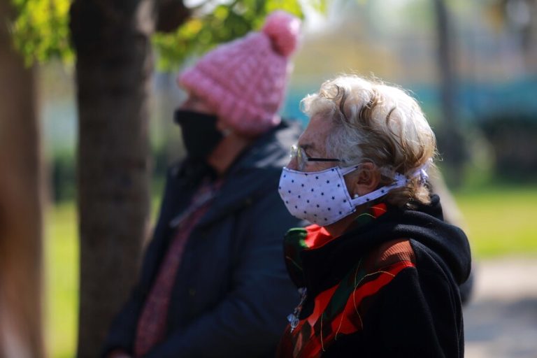 Adultos mayores en centros Eleam podrán recibir visitas desde el 12 de octubre