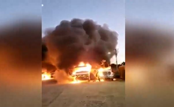 Ataque incendiario en Angol deja al menos 15 camiones quemados