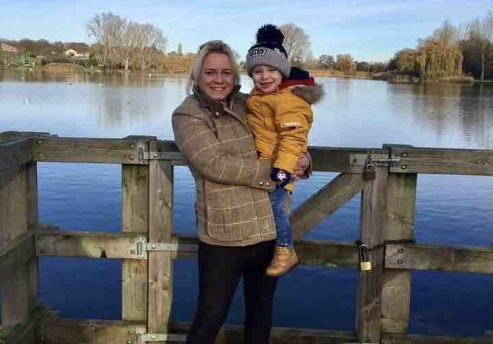 Mujer falleció luego de que la cuarentena empeorara su fobia a salir de casa: 