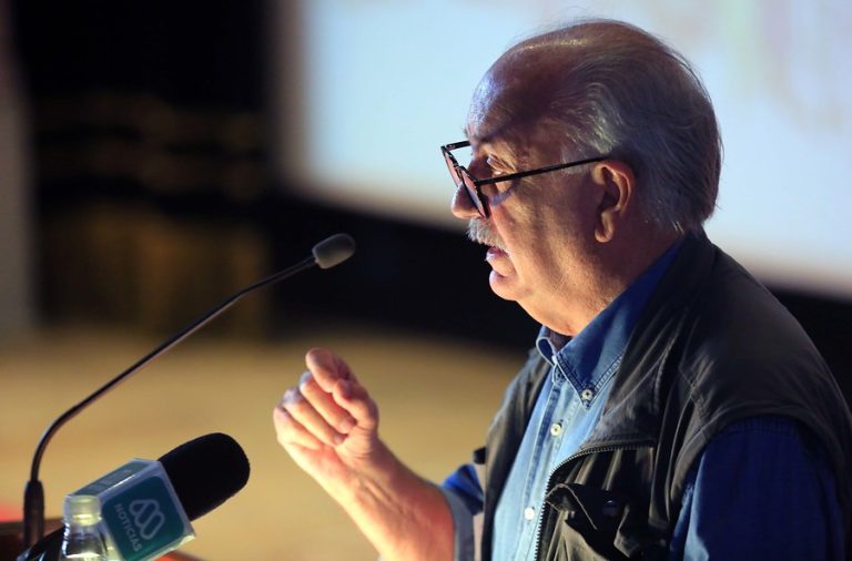 Teillier y violencia en Plaza Italia: 