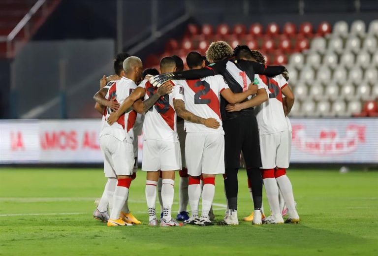 Dos seleccionados peruanos dieron positivo por COVID-19 de cara al duelo ante Brasil
