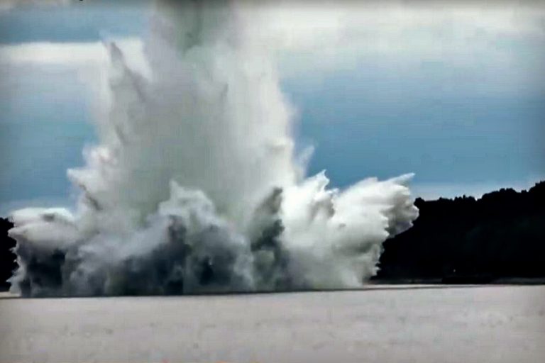 Una bomba de la Segunda Guerra Mundial explotó mientras era desactivada