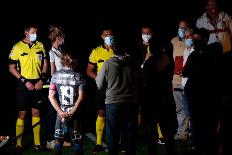 Corte de luz: Partido entre Curicó y la UC no se reanudará este viernes