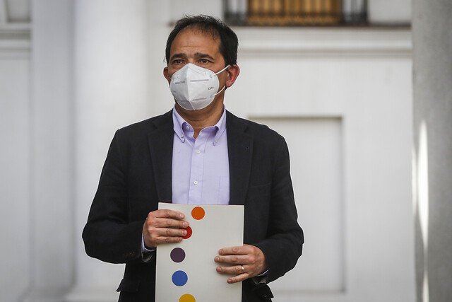 INDH: Carabineros suma 2.340 querellas por violaciones a los DD.HH. a un año del estallido social