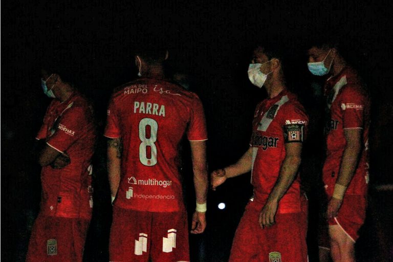 No hay fecha definida para reanudar el partido de la UC con Curicó Unido