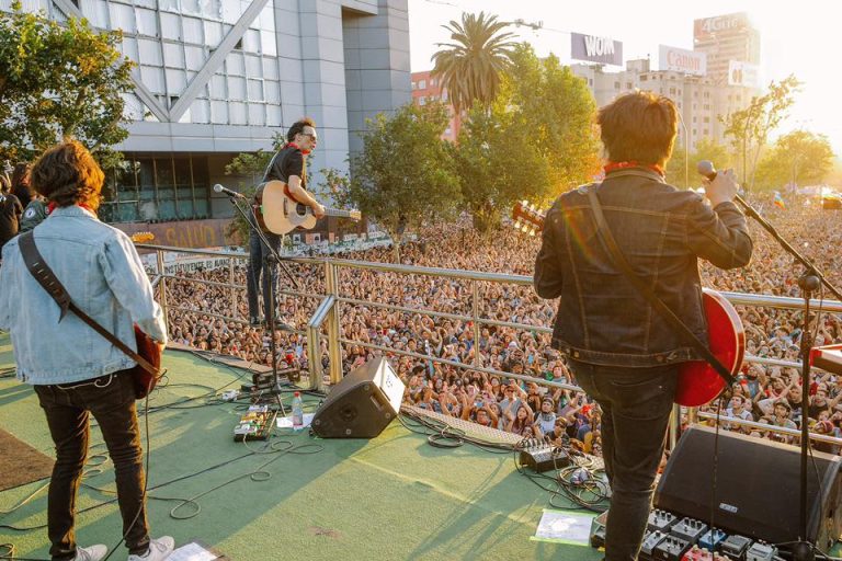 Los Bunkers comparten video de 