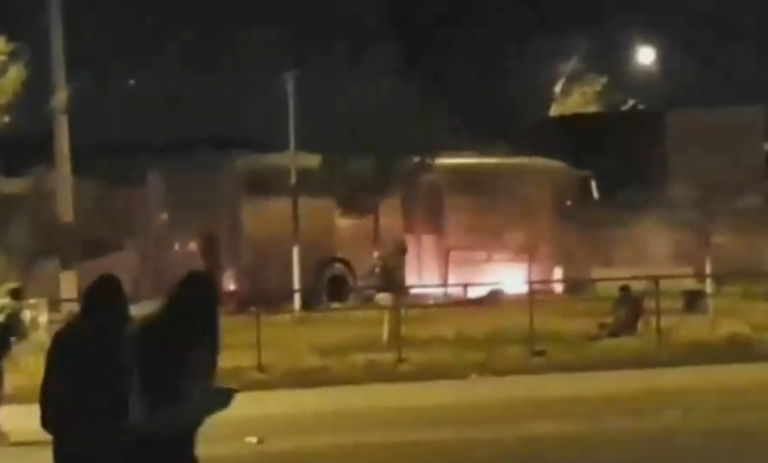 Enfrentamiento entre civiles y Carabineros dejó un muerto en La Victoria