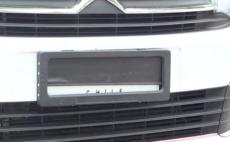 De dispositivos a mascarillas: Los distintos métodos utilizados para ocultar patentes de vehículos