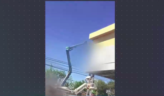 Dos trabajadores quedaron graves tras electrocutarse en una construcción