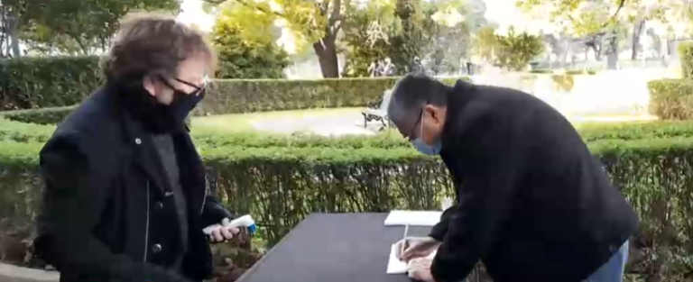 25-O: Así está votando la gran colonia de chilenos en Australia