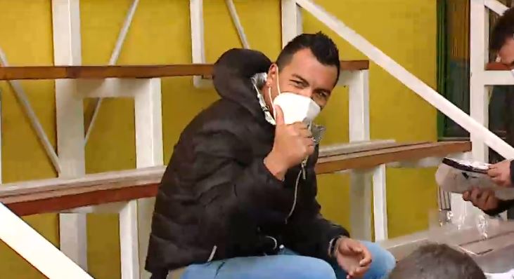 Cumpliendo con su deber cívico: Esteban Paredes ya está instalado como vocal de mesa