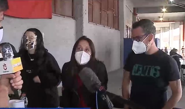 Pareja se conoció siendo vocales de mesa: Llevan 3 años juntos