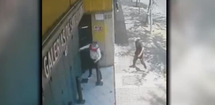 Desconocidos forzaron acceso para ingresar a galería: No robaron y sólo sacaron fotos