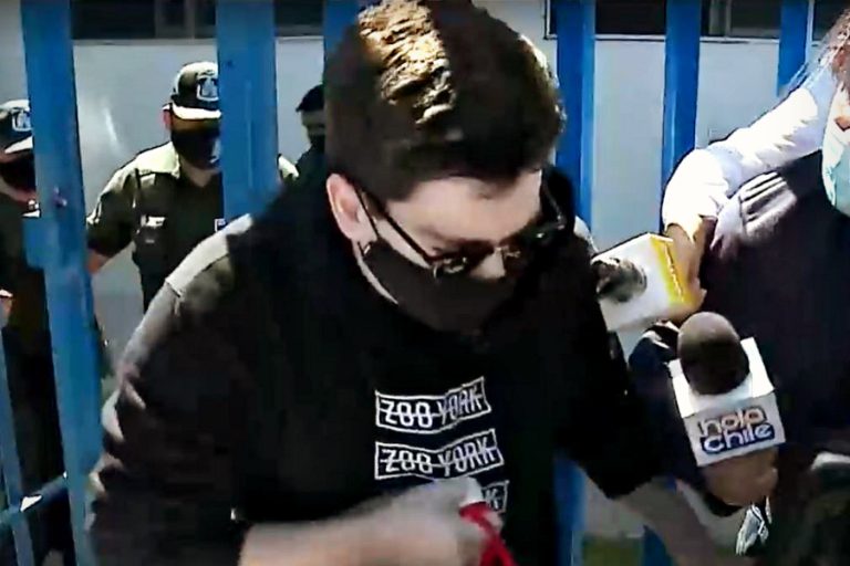 El momento en que Nano Calderón salió de la cárcel para volver a una clínica psiquiátrica