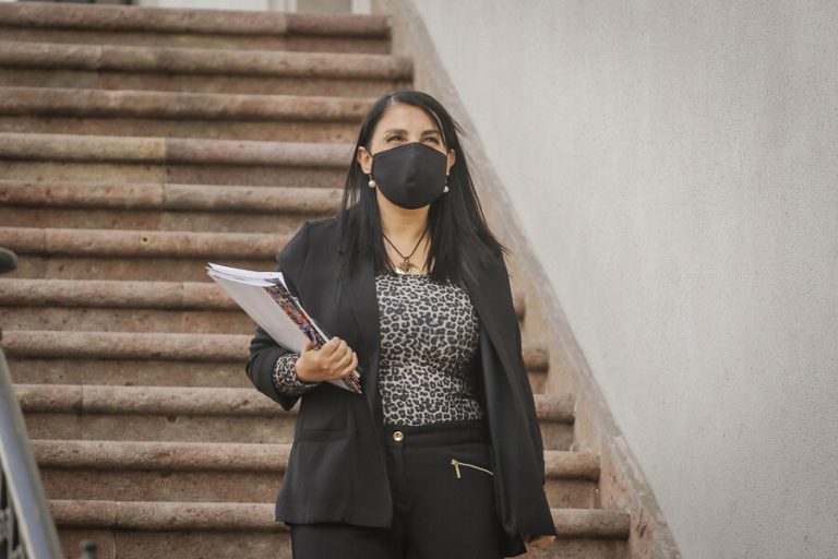 Ministra Rubilar dice se quedará en el Gobierno y no postulará a la Convención Constitucional