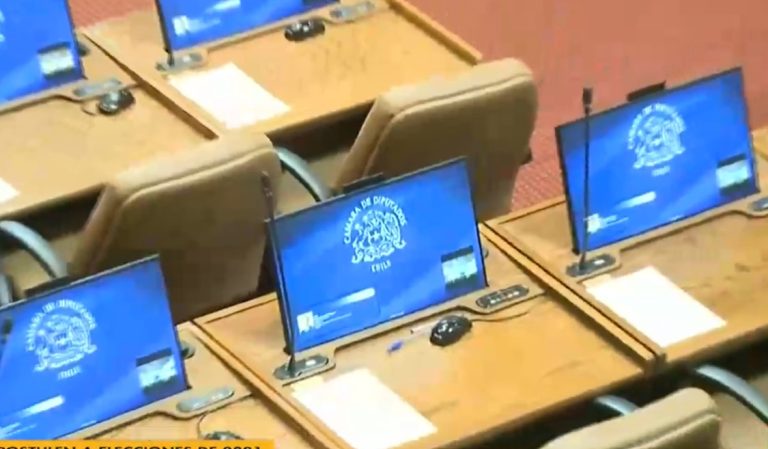 4 proyectos de reforma constitucional para habilitar o prohibir a autoridades postularse en alguna elección de 2021