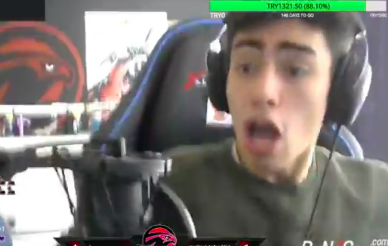 Video muestra reacción de pánico de un joven en Turquía: Terremoto lo sorprendió en pleno streaming