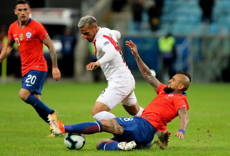 Reforzados con delantera “italiana”: Perú entregó nómina para el duelo contra Chile