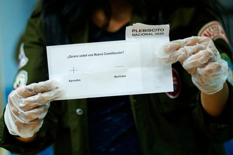 Encuesta entre niños y adolescentes: Un 93% habría votado por el Apruebo