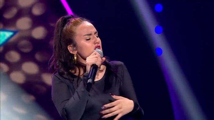 La Rosalia tuvo una tibia presentación sobre el escenario de Yo Soy