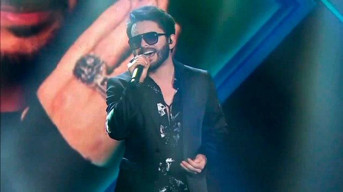 ¿Se equivocó? Beto Cuevas cantó ranchera y arriesgó la continuidad en el programa