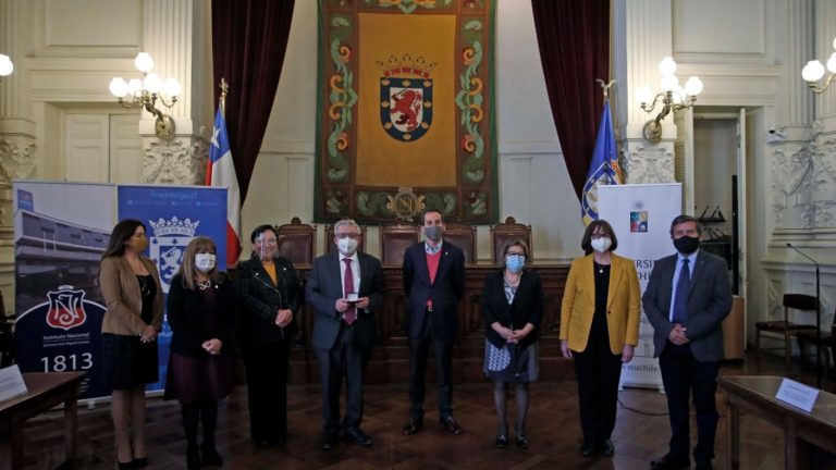 U. de Chile realiza alianza con el I. Nacional para colaborar con estudiantes, docentes y funcionarios