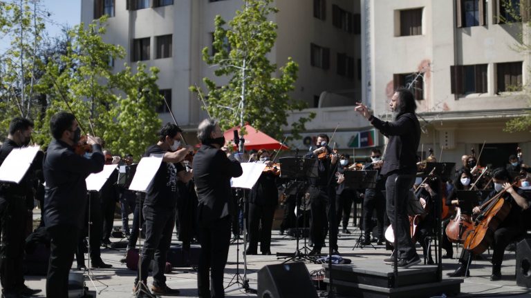 Artistas se manifestaron por recorte en presupuesto de cultura: Bajaría $700 millones para 2021