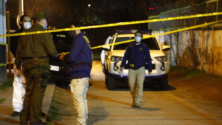 Alcalde Jadue anuncia querella por femicidio frustrado en Recoleta